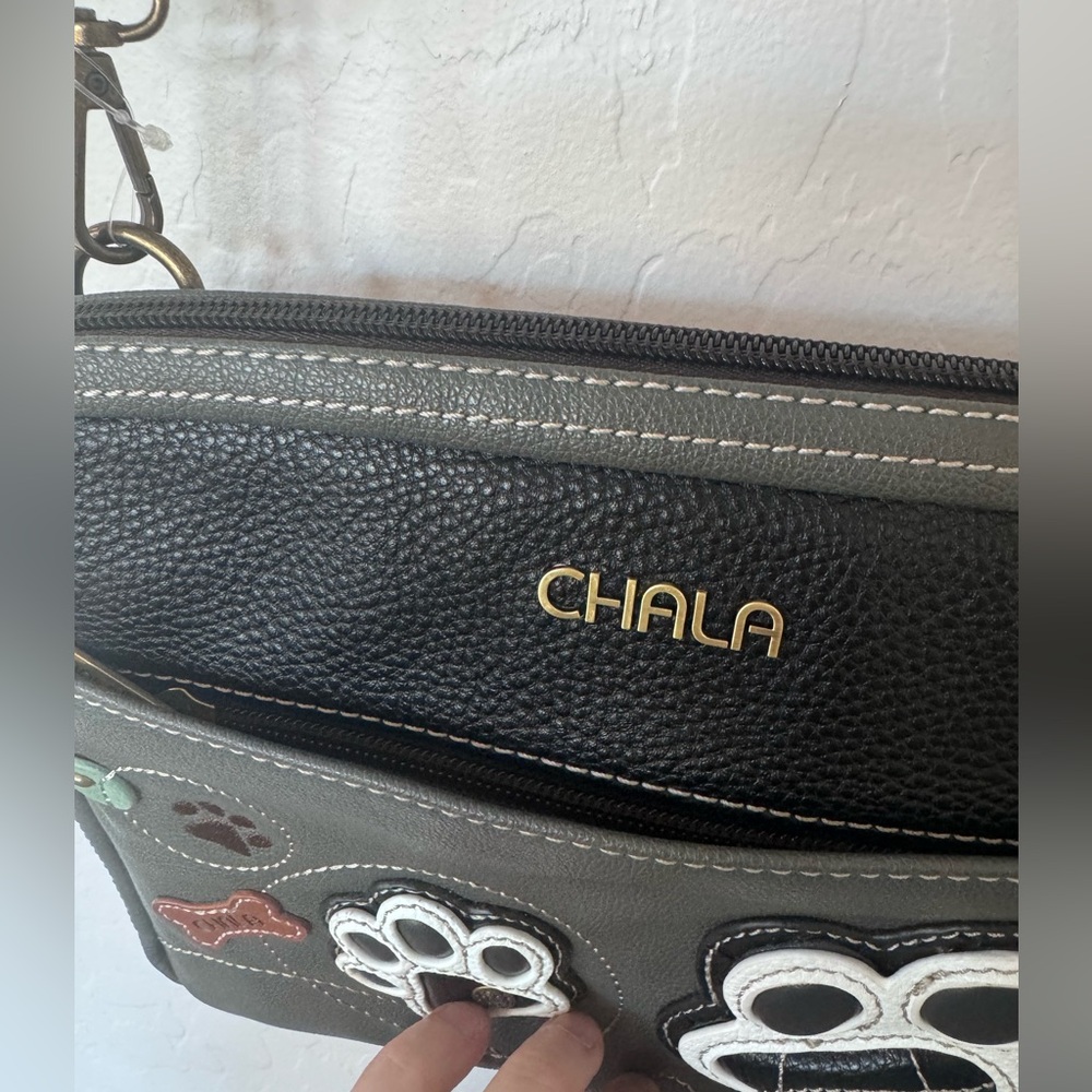 Chala Companion Organizer Crossbody NWT - Picture 4 of 7